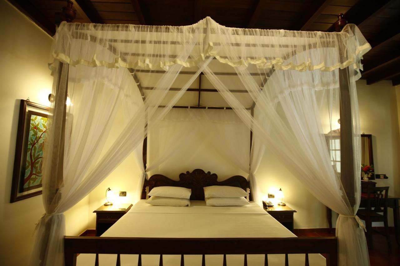 Palm Garden Village Hotel Anurâdhapura Extérieur photo